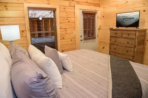 826 String Run Way, Pigeon Forge, TN 37863 photo 35