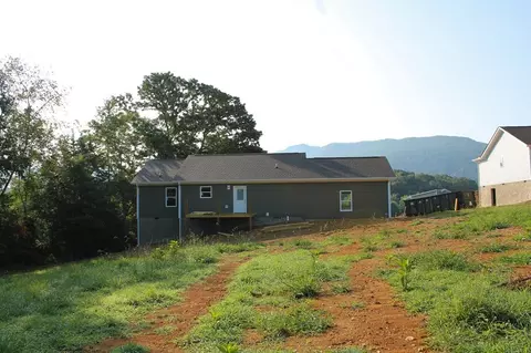 327 Thomas Loop Rd, Sevierville, TN 37876 photo 20