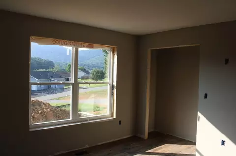 327 Thomas Loop Rd, Sevierville, TN 37876 photo 17