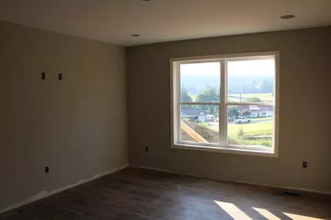327 Thomas Loop Rd, Sevierville, TN 37876 photo 6