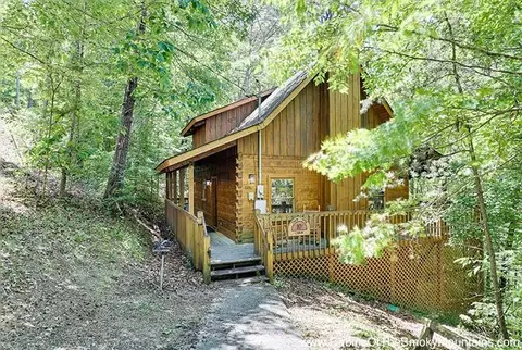 3336 Twin City Way, Pigeon Forge, TN 37863