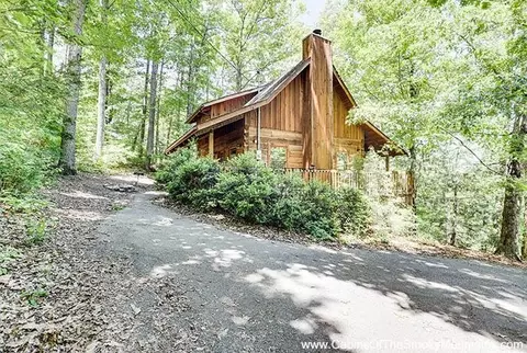 3308 Twin City Way, Pigeon Forge, TN 37863