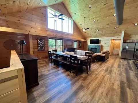825 String Run Way, Pigeon Forge, TN 37863 photo 10