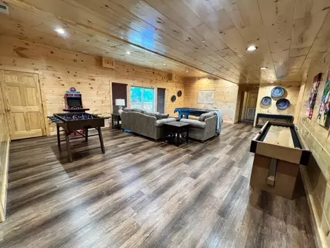 825 String Run Way, Pigeon Forge, TN 37863 photo 27