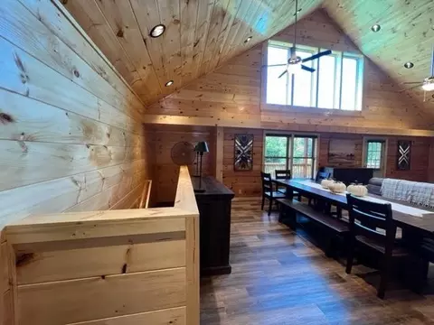 825 String Run Way, Pigeon Forge, TN 37863 photo 14