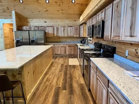 825 String Run Way, Pigeon Forge, TN 37863 photo 19