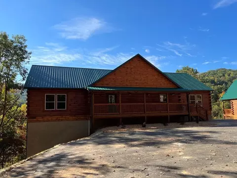 825 String Run Way, Pigeon Forge, TN 37863 photo 1