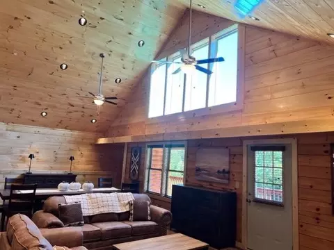 825 String Run Way, Pigeon Forge, TN 37863 photo 15