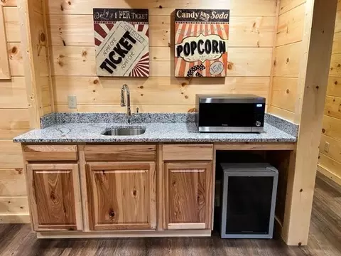 825 String Run Way, Pigeon Forge, TN 37863 photo 28