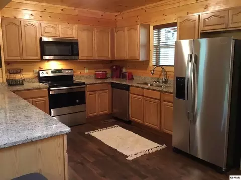 805 String Run Way, Pigeon Forge, TN 37863 photo 27