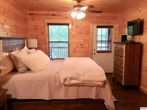 805 String Run Way, Pigeon Forge, TN 37863 photo 17