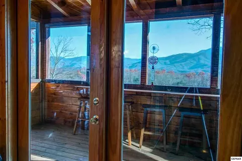 2124 View Dr #LECONTEVIEWMANOR, Sevierville, TN 37876 photo 11