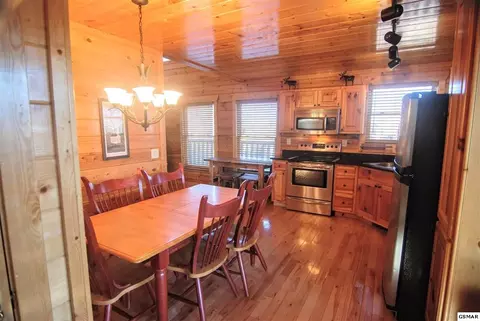2124 View Dr #LECONTEVIEWMANOR, Sevierville, TN 37876 photo 10