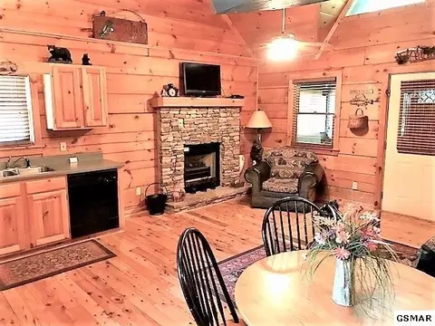 502 Chickasaw Gap Way #YOUANDMETIME, Pigeon Forge, TN 37863 photo 2