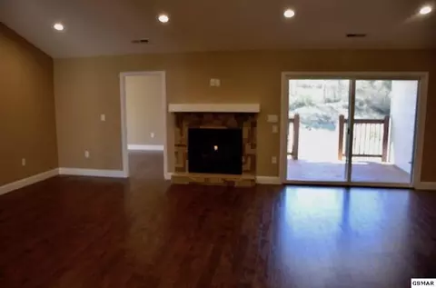 1923 Canyon Rd, Sevierville, TN 37862 photo 2