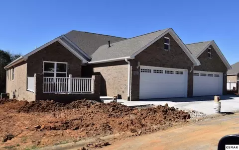 1923 Canyon Rd, Sevierville, TN 37862 photo 1