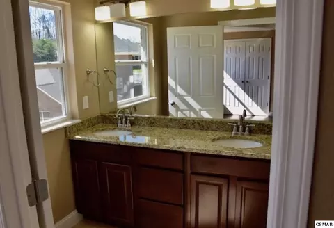 1923 Canyon Rd, Sevierville, TN 37862 photo 8