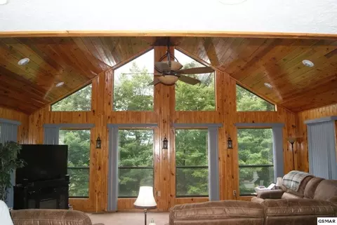 183 Davis Rd, Rutledge, TN 37861 photo 2