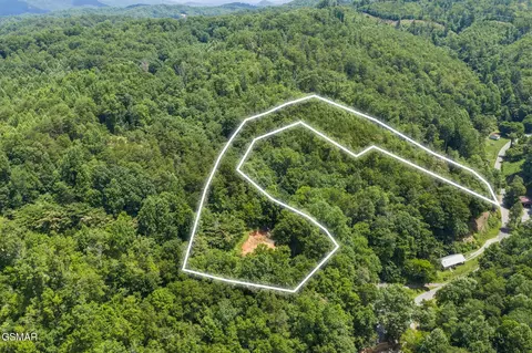 520 Verless Ogle Rd, Sevierville, TN 37876