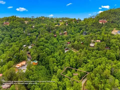 11 Red Bone Way, Sevierville, TN 37876