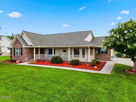 435 Independence Dr, Jefferson City, TN 37760