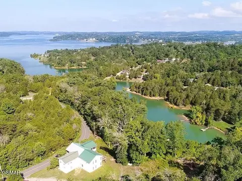 1225 Paradise Ln, Dandridge, TN 37725