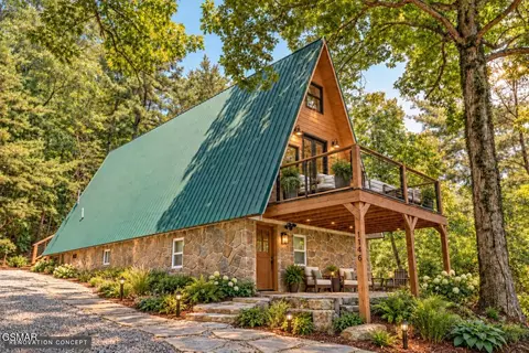 1146 Pine Mountain Rd, Sevierville, TN 37862
