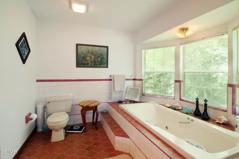 Bath - 177 Sequoyah Trl, Rutledge, TN 37861 photo 2 of 6