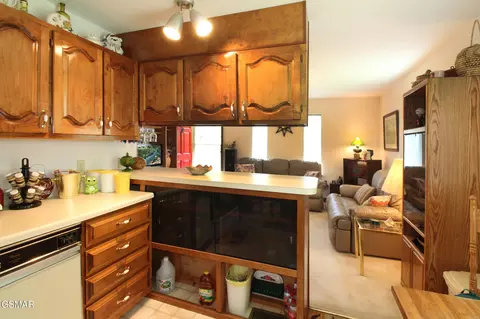Kitchen - 177 Sequoyah Trl, Rutledge, TN 37861 photo 2 of 4