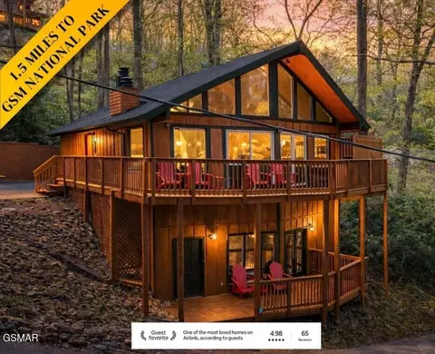 913 Echo Pl, Gatlinburg, TN 37738