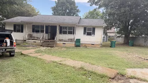 1040 Finley Beech Rd, Lewisburg, TN 37091