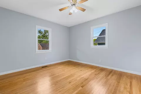 Bedroom - 122 22nd Ave E, Springfield, TN 37172 photo 1 of 4