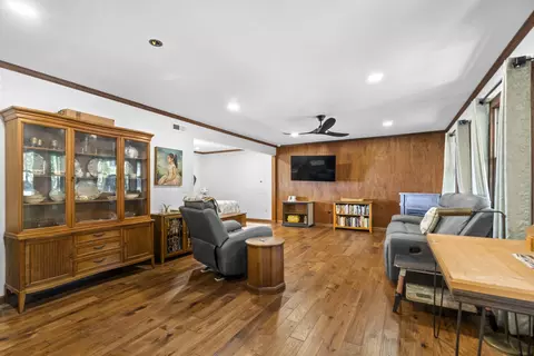 Living - 1035 Riverview Rd, Centerville, TN 37033 photo 3 of 6