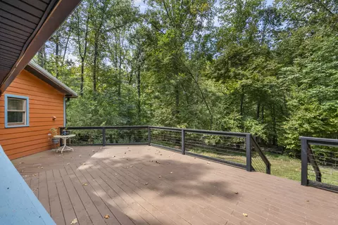 Exterior - 1035 Riverview Rd, Centerville, TN 37033 photo 3 of 9