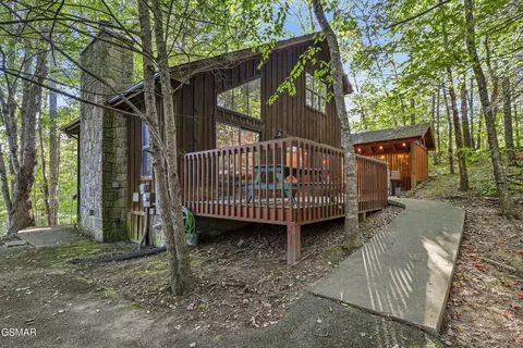 507 Eagle Trl, Gatlinburg, TN 37738