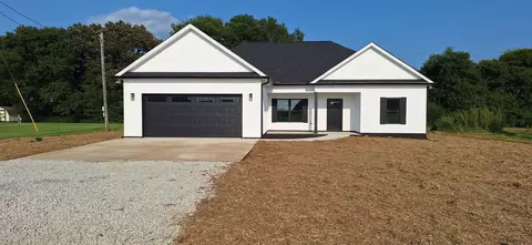 1557 Rowe Gap Rd, Winchester, TN 37398