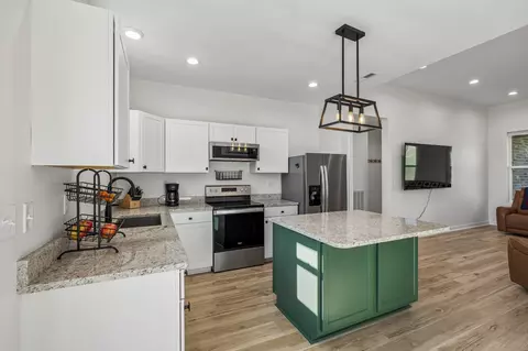 Kitchen - 164 Lena Loop, Burns, TN 37029 photo 1 of 5