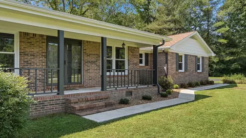 721 Turkey Creek Dr, Tullahoma, TN 37388
