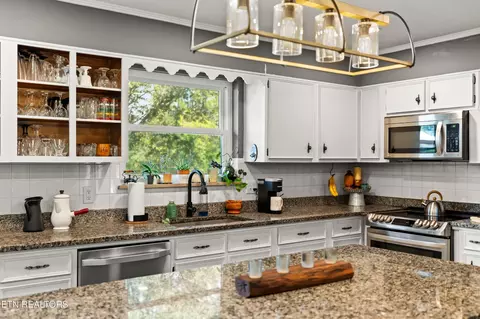 Kitchen - 314 Middleton Dr, Townsend, TN 37882 photo 2 of 3