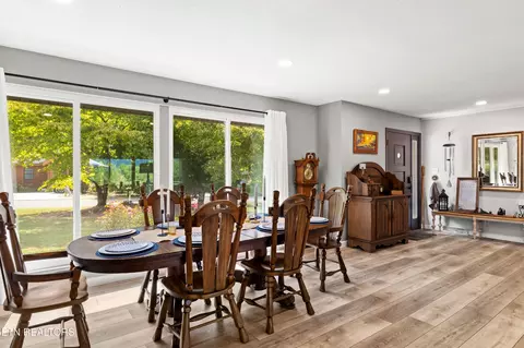 Dining - 314 Middleton Dr, Townsend, TN 37882 photo 2 of 2