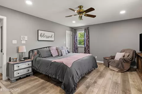 Bedroom - 314 Middleton Dr, Townsend, TN 37882 photo 1 of 3