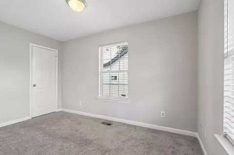 Bedroom - 1007 Hamilton Dr, Murfreesboro, TN 37129 photo 11 of 14
