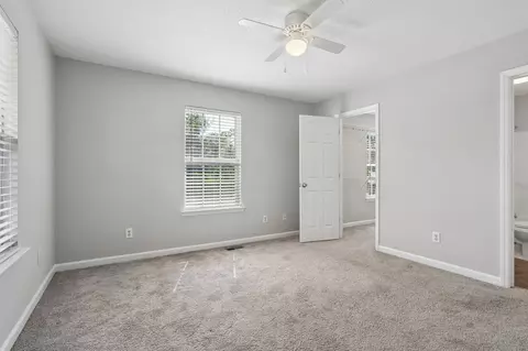 Bedroom - 1007 Hamilton Dr, Murfreesboro, TN 37129 photo 12 of 14