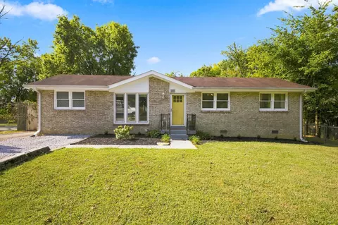 217 Oak Dr, Franklin, TN 37064