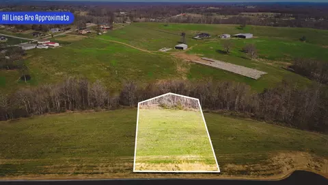 223 Daniel Ln, Westmoreland, TN 37186