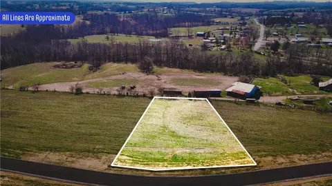 150 Daniel Ln, Westmoreland, TN 37186