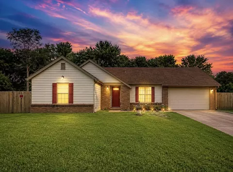 7303 Hillshire Dr, Memphis, TN 38133