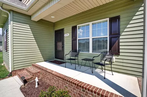 134 Elise Cir, Tullahoma, TN 37388