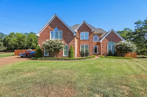 104 Tamaras Ct, Hendersonville, TN 37075