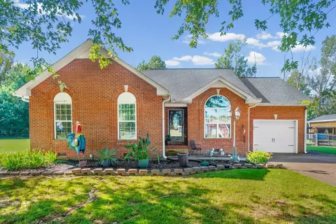140 Cody Ct, Portland, TN 37148
